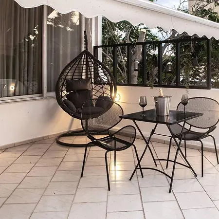 Exclusive Terrace Apartment *